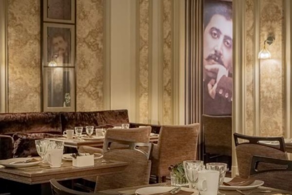 Séjourner avec les grandes plumes